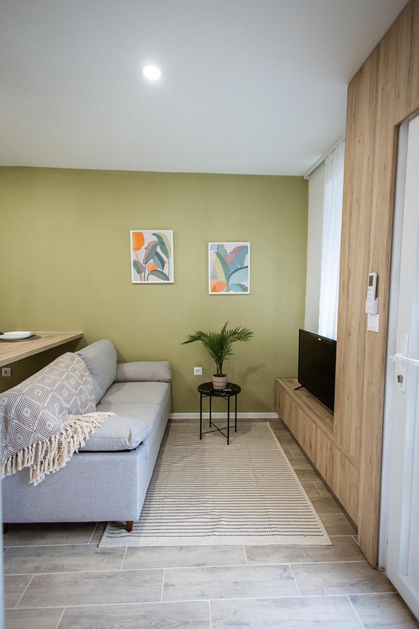 Cozy Studio Apartment In Osijek - Self Check In Exteriör bild