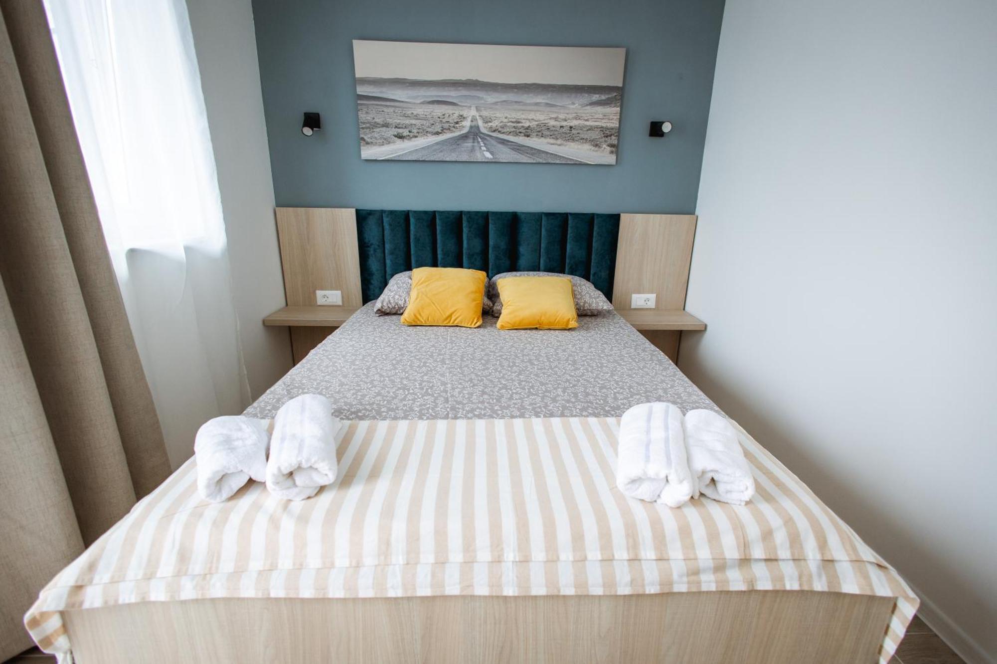 Cozy Studio Apartment In Osijek - Self Check In Exteriör bild