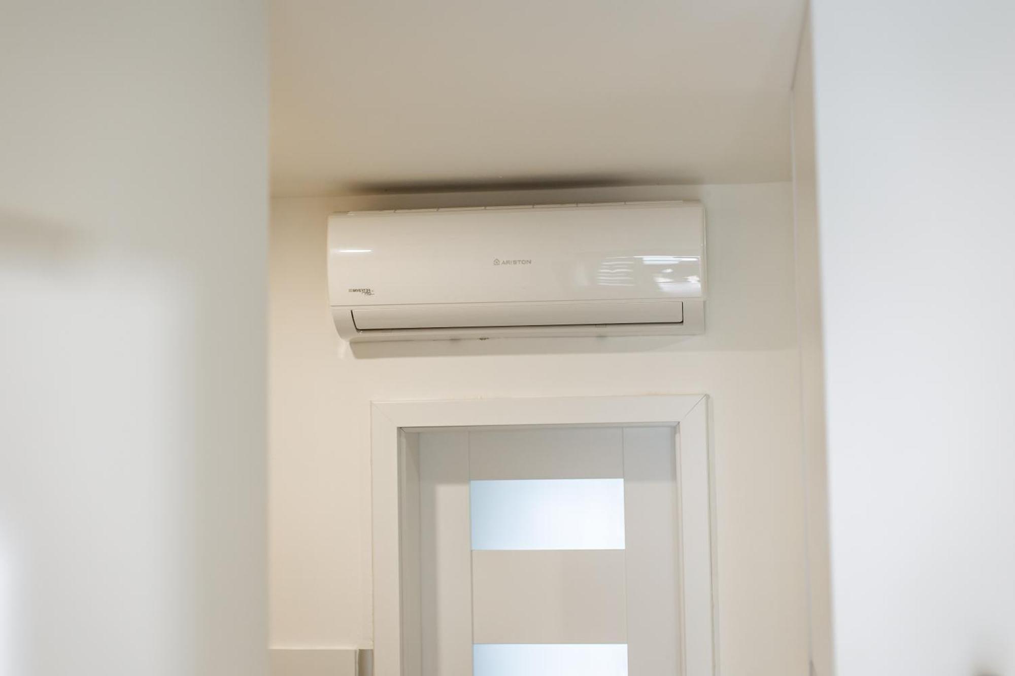 Cozy Studio Apartment In Osijek - Self Check In Exteriör bild