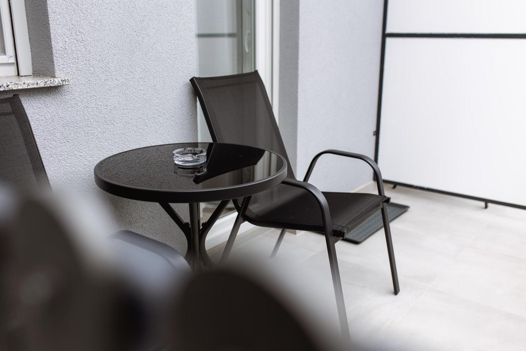 Cozy Studio Apartment In Osijek - Self Check In Exteriör bild