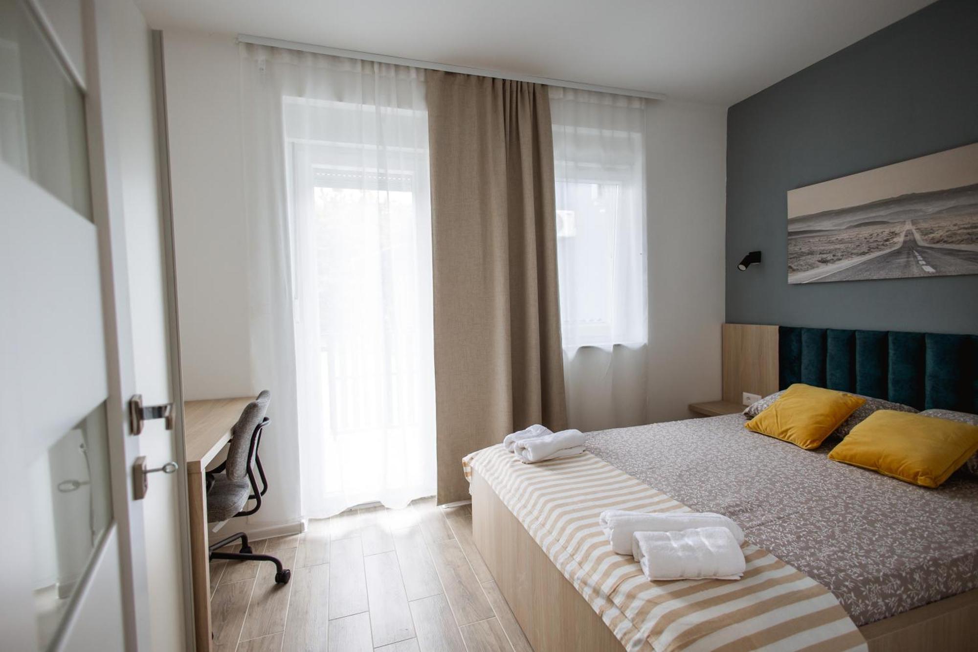 Cozy Studio Apartment In Osijek - Self Check In Exteriör bild