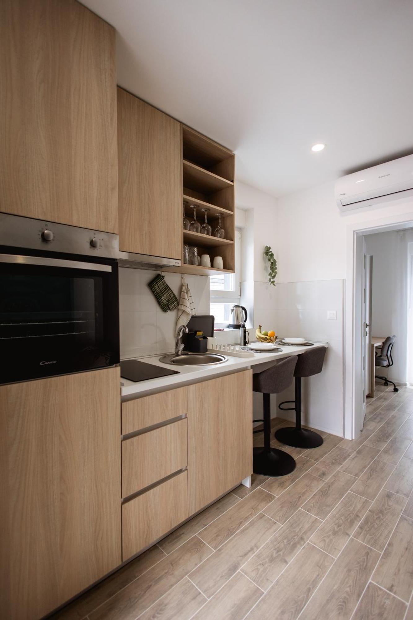 Cozy Studio Apartment In Osijek - Self Check In Exteriör bild